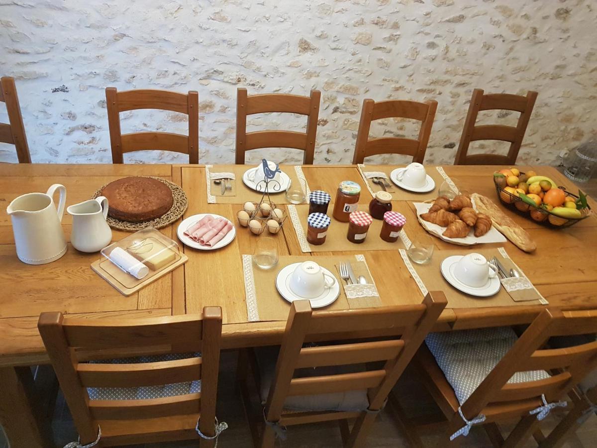 Bed and Breakfast Le Pre De La Rue Bouesse Екстер'єр фото