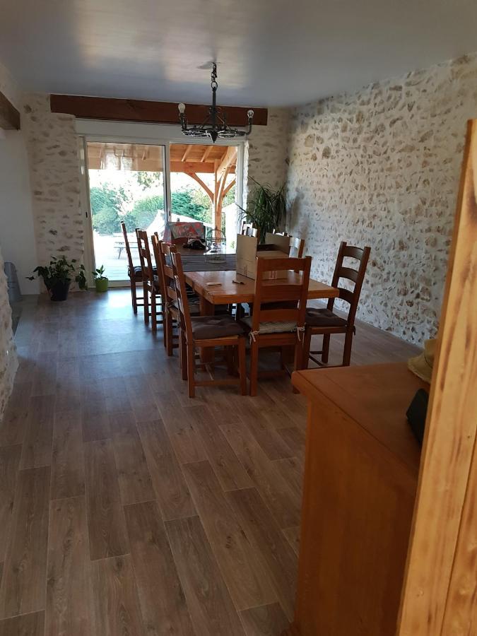 Bed and Breakfast Le Pre De La Rue Bouesse Екстер'єр фото